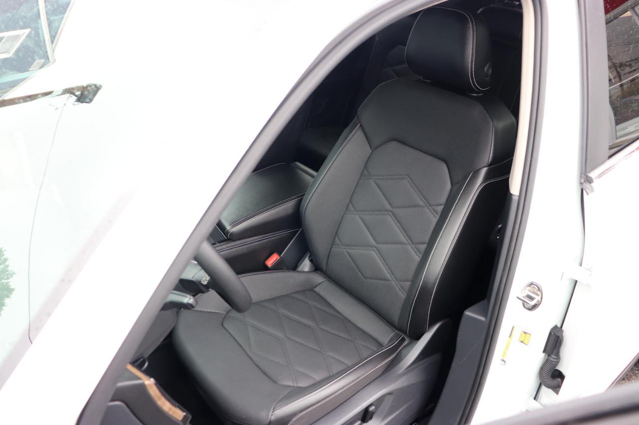 Volkswagen Atlas 2.0T SE w/Technology FWD 2025
