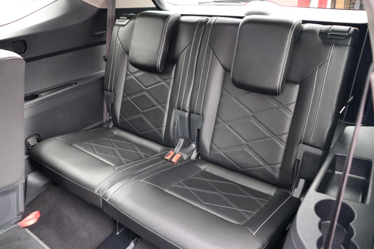 Volkswagen Atlas 2.0T SE w/Technology FWD 2025