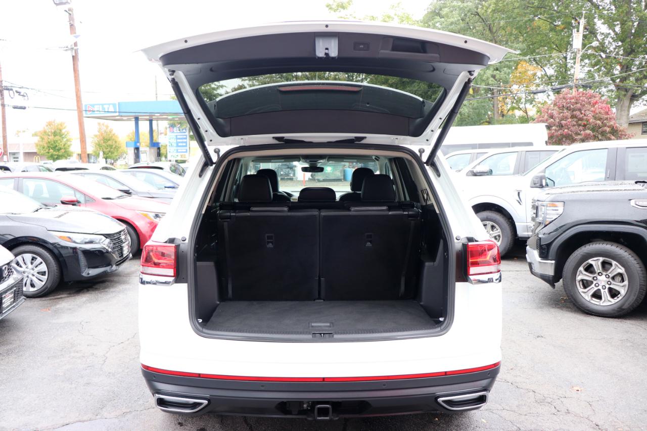 Volkswagen Atlas 2.0T SE w/Technology FWD 2025