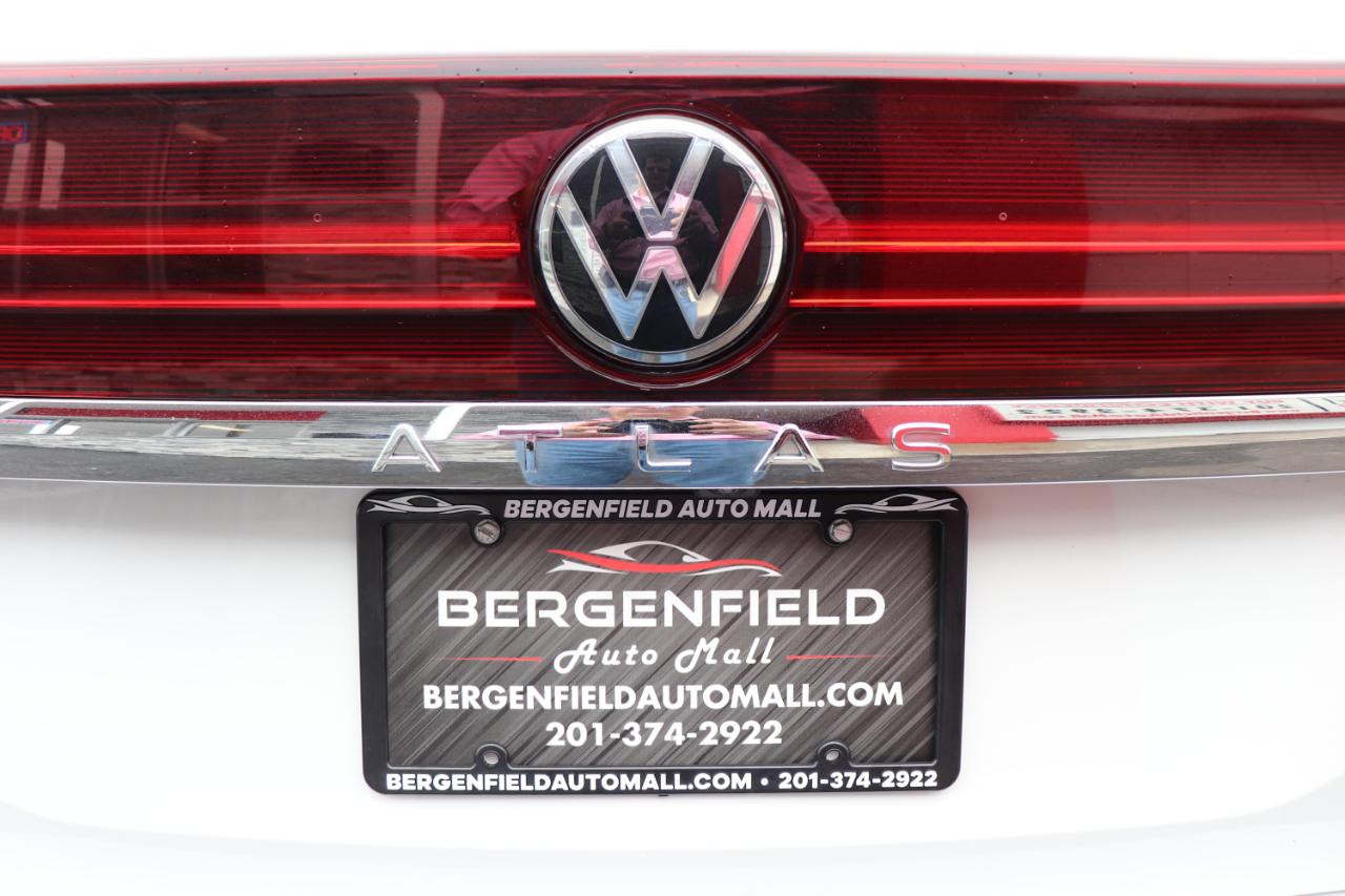 Volkswagen Atlas 2.0T SE w/Technology FWD 2025