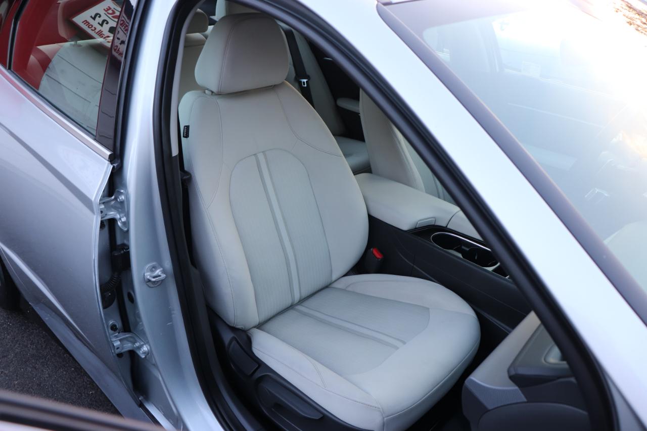 Hyundai Sonata SEL FWD 2025
