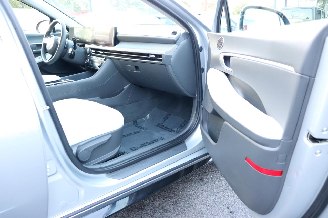Hyundai Sonata SEL FWD 2025