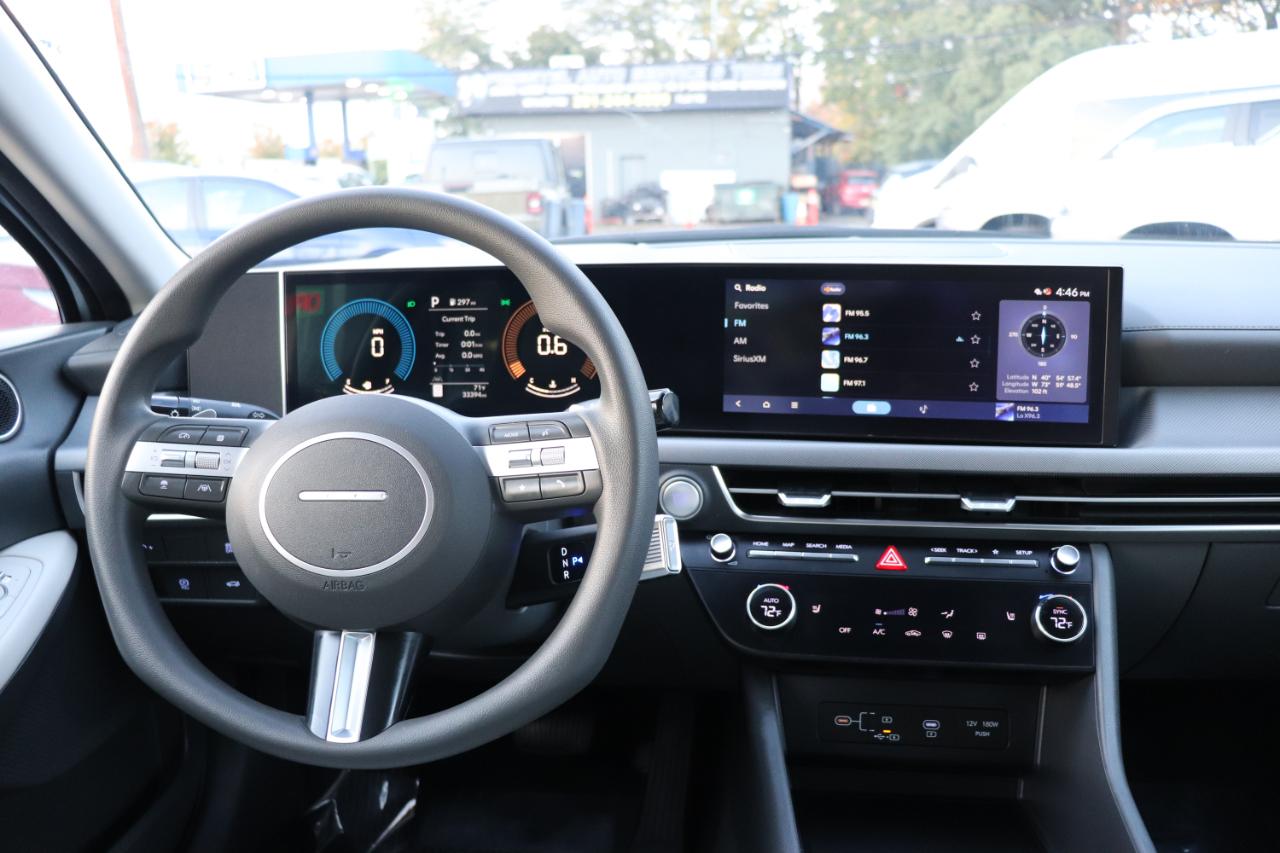 Hyundai Sonata SEL FWD 2025