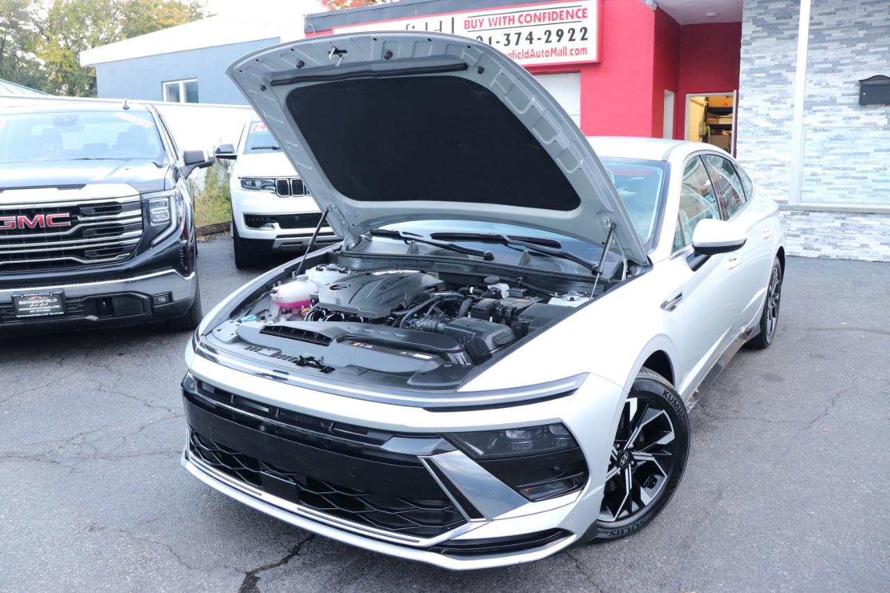 Hyundai Sonata SEL FWD 2025