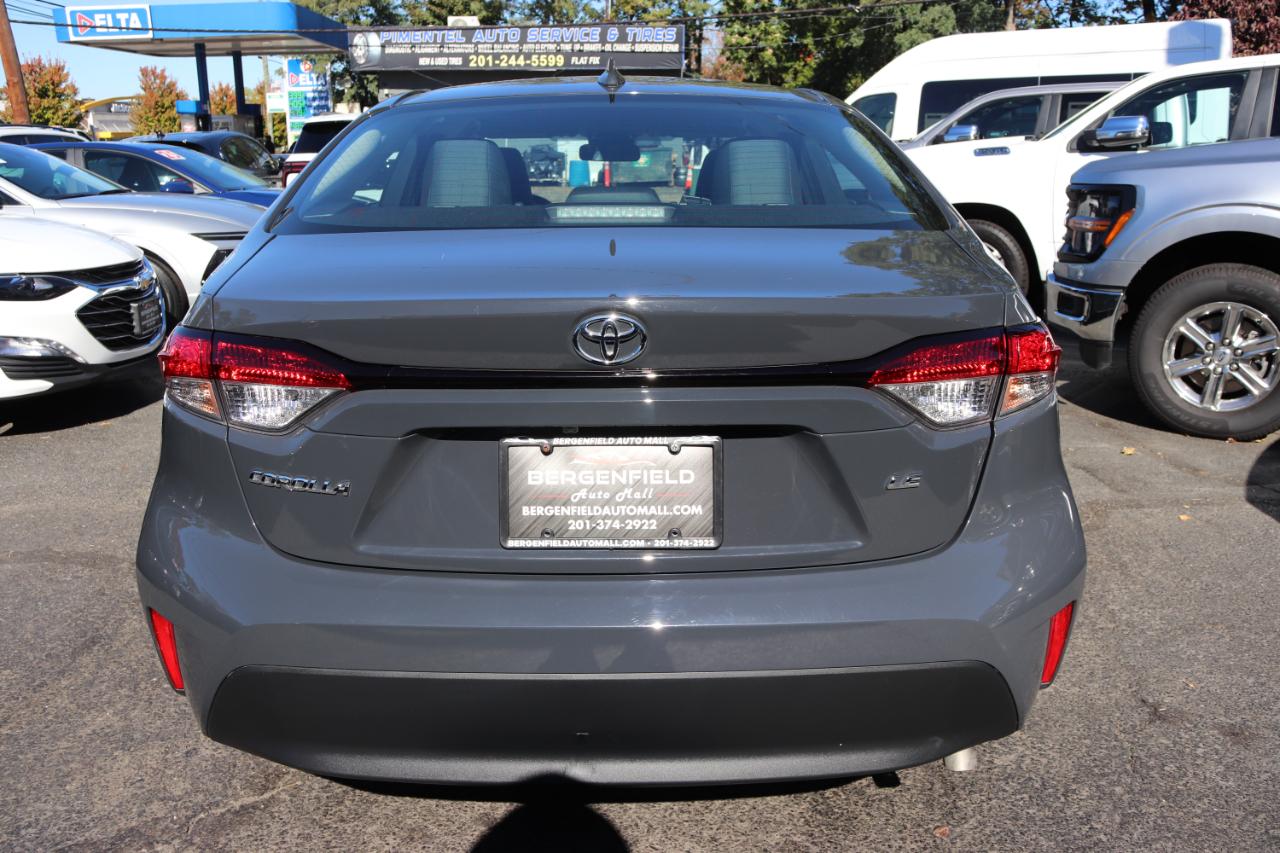 Toyota Corolla LE CVT (Natl) 2026