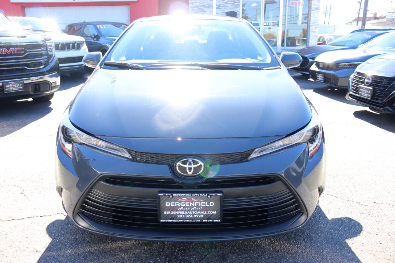 Toyota Corolla LE CVT (Natl) 2026