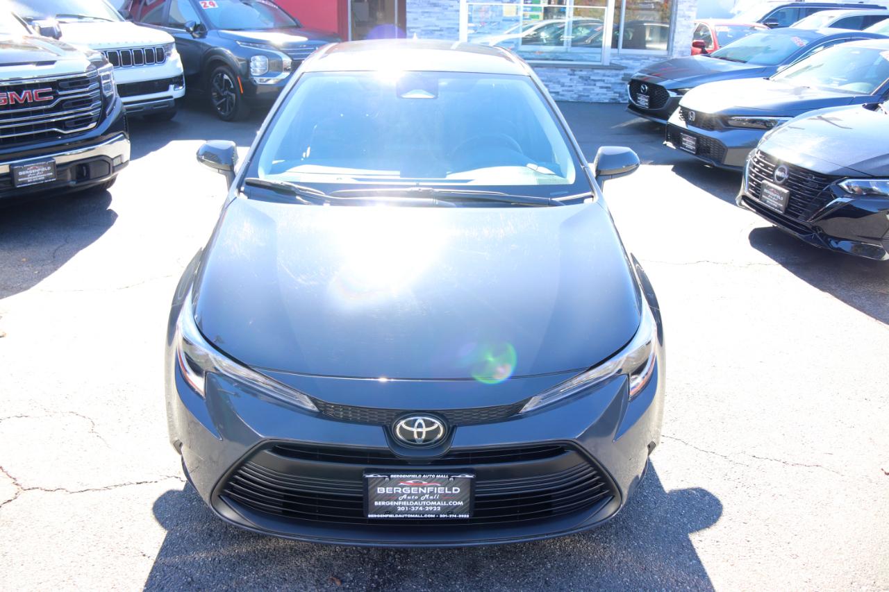 Toyota Corolla LE CVT (Natl) 2026