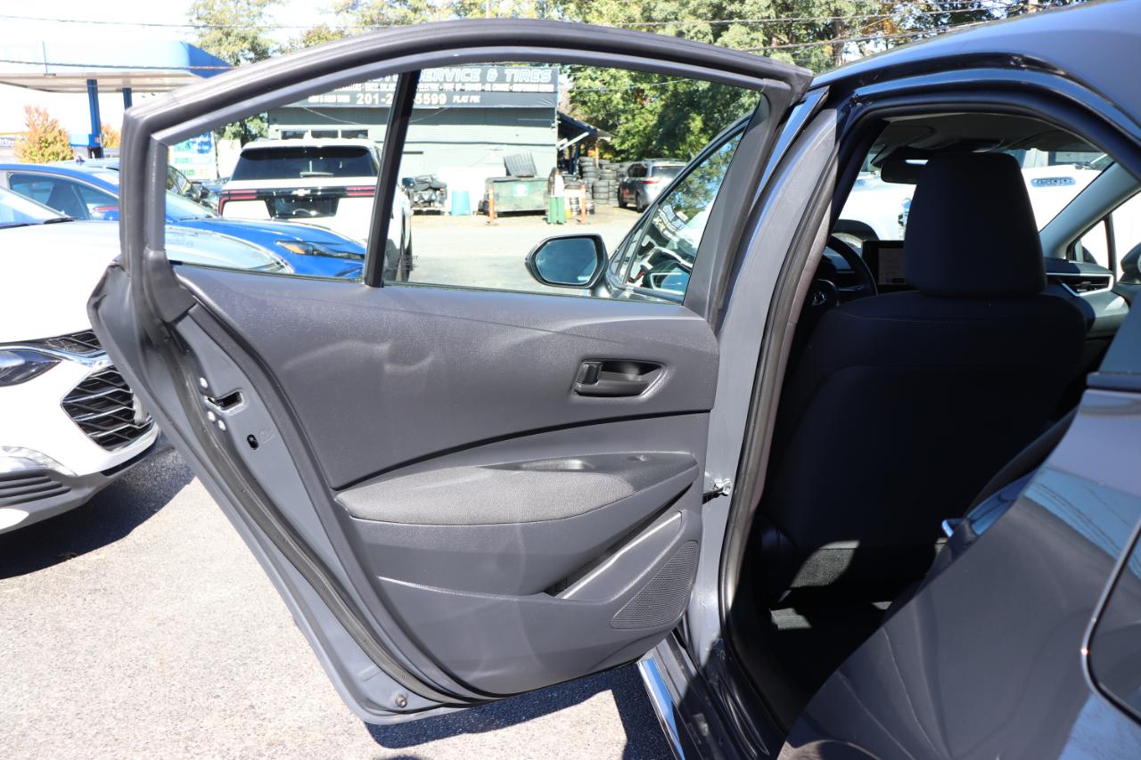 Toyota Corolla LE CVT (Natl) 2026