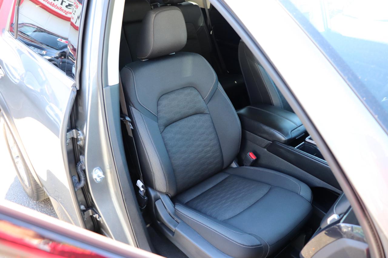 Nissan Pathfinder SV 2WD 2024
