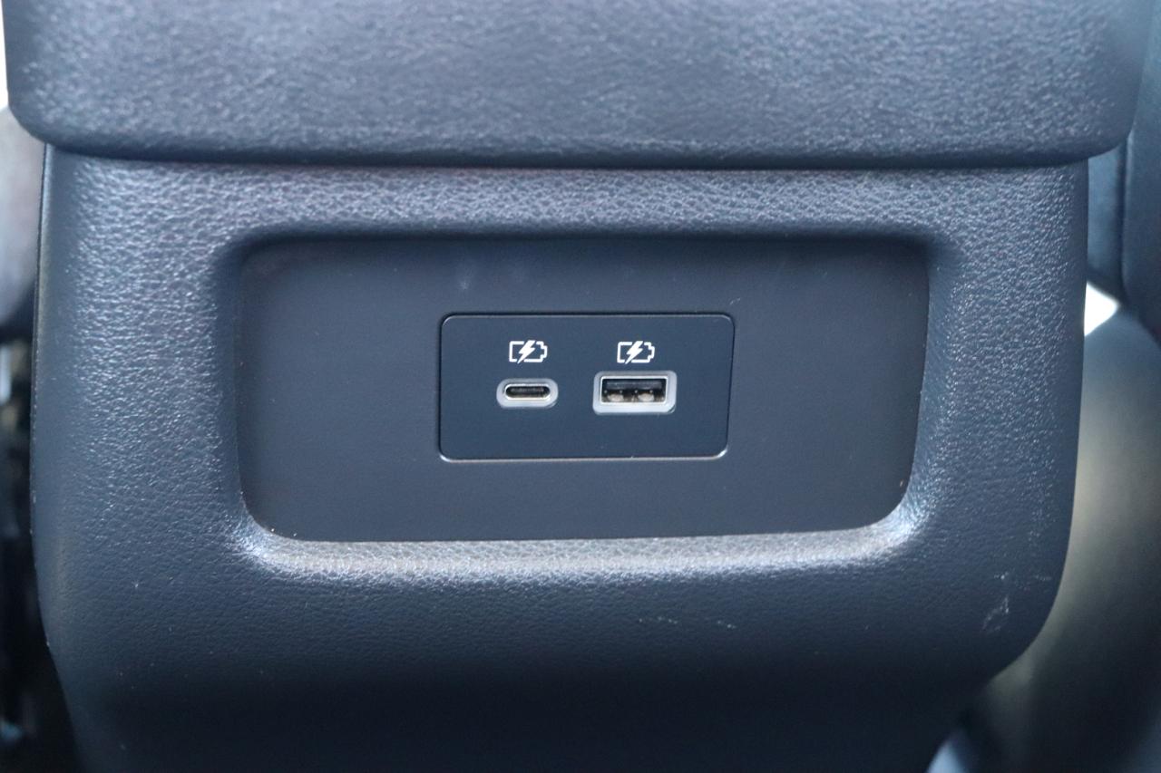 Nissan Pathfinder SV 2WD 2024