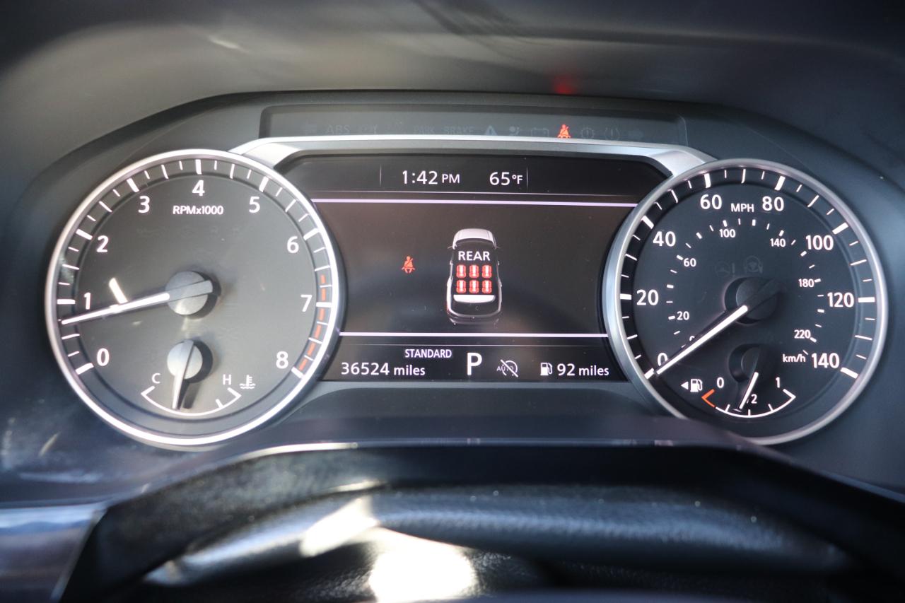 Nissan Pathfinder SV 2WD 2024