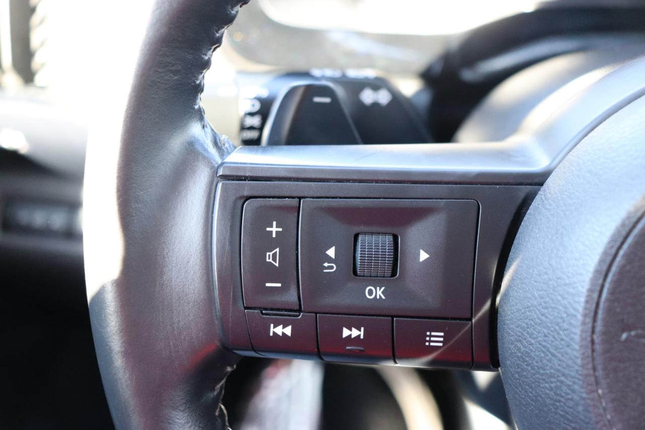 Nissan Pathfinder SV 2WD 2024