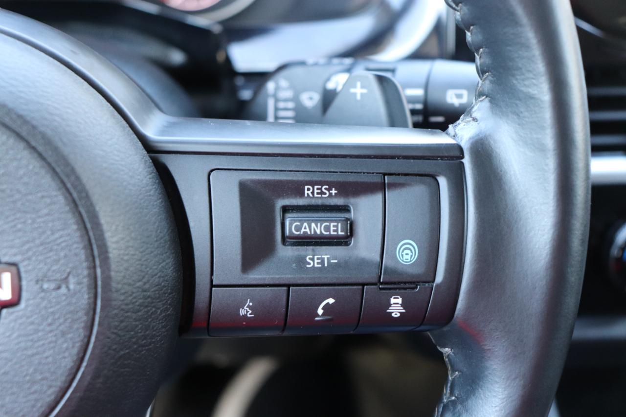 Nissan Pathfinder SV 2WD 2024