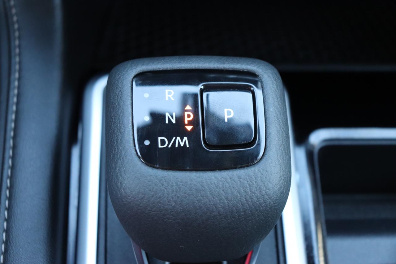 Nissan Pathfinder SV 2WD 2024