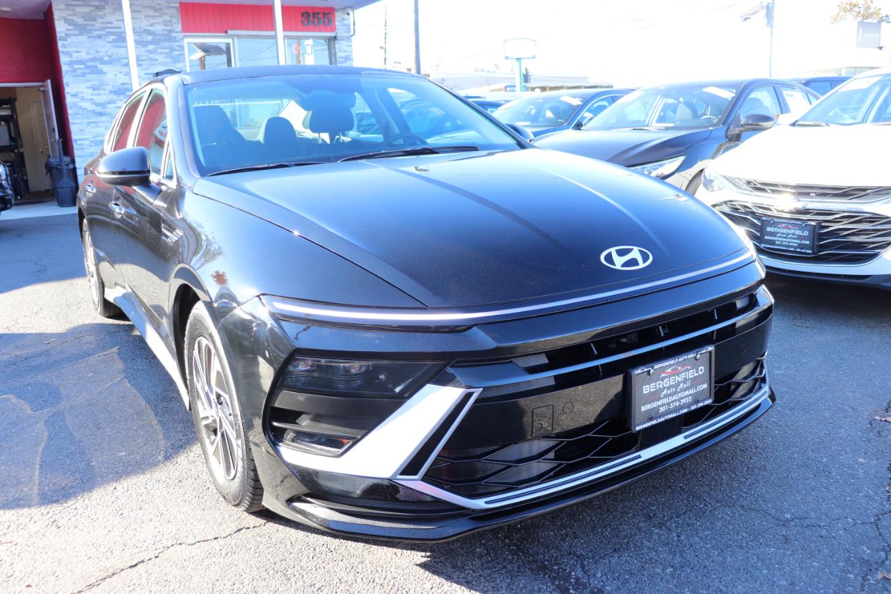 Hyundai Sonata Hybrid Blue FWD 2026