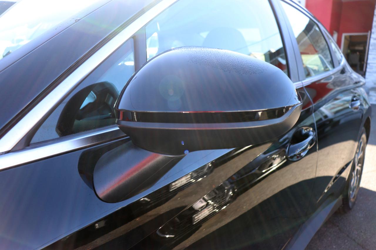 Hyundai Sonata Hybrid Blue FWD 2026