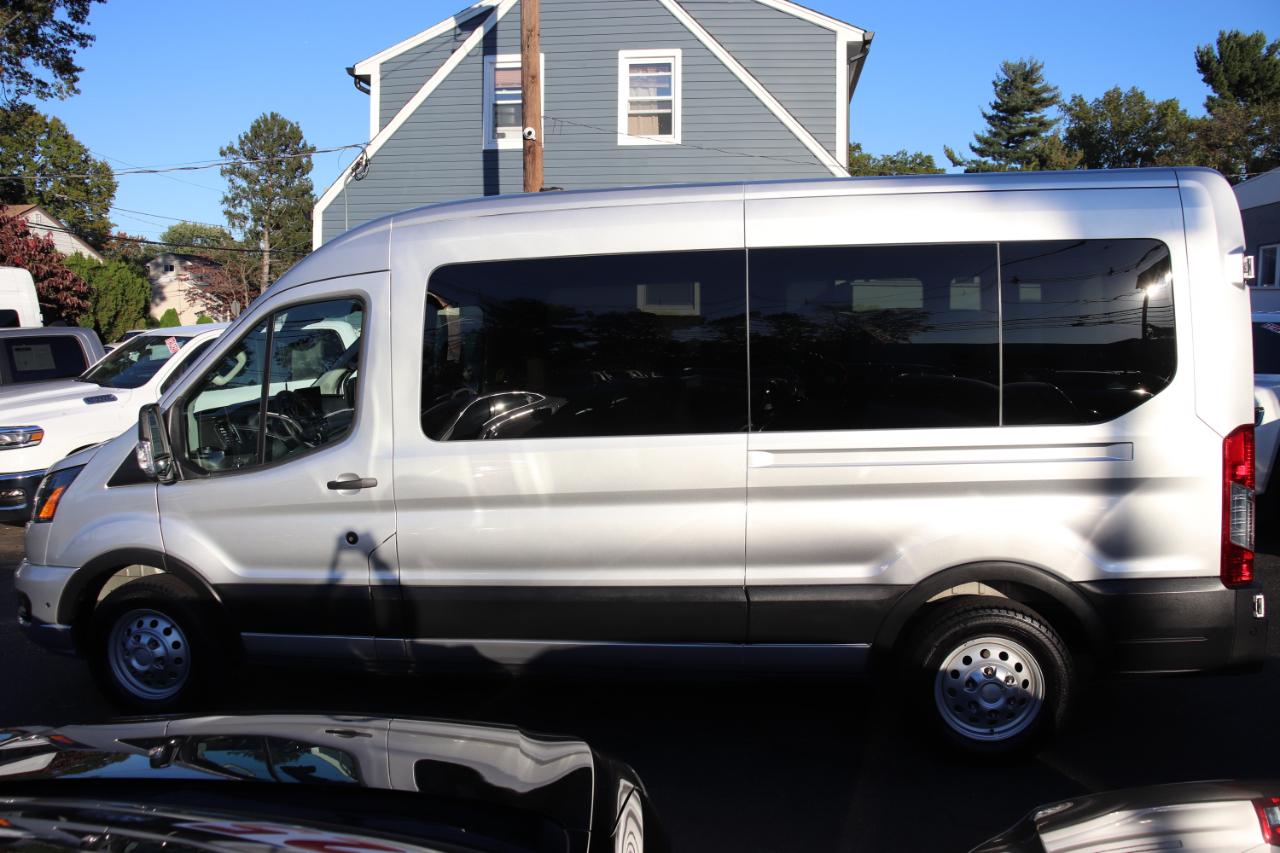 Ford Transit Passenger Wagon T-350 148" Med Roof XLT AWD 2025