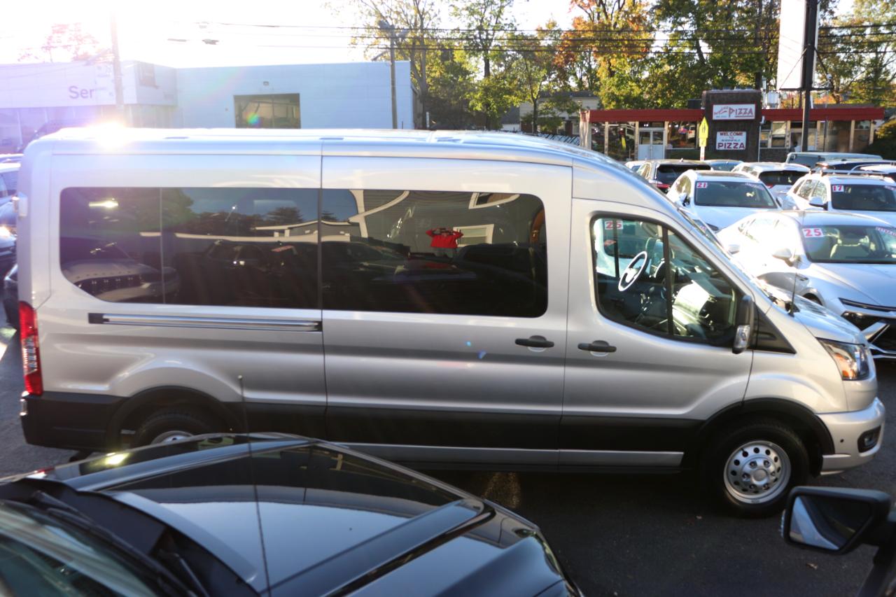 Ford Transit Passenger Wagon T-350 148" Med Roof XLT AWD 2025