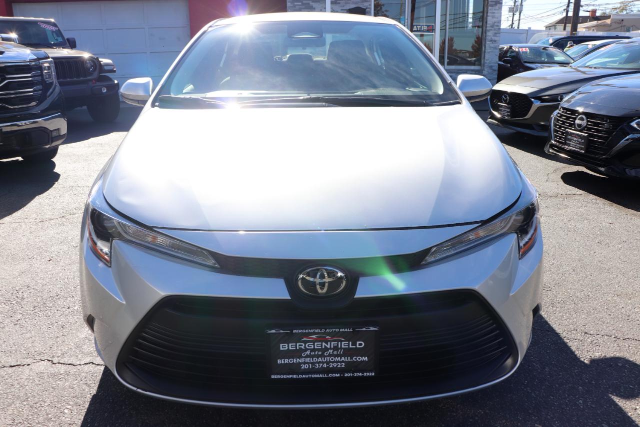 Toyota Corolla LE CVT (Natl) 2026