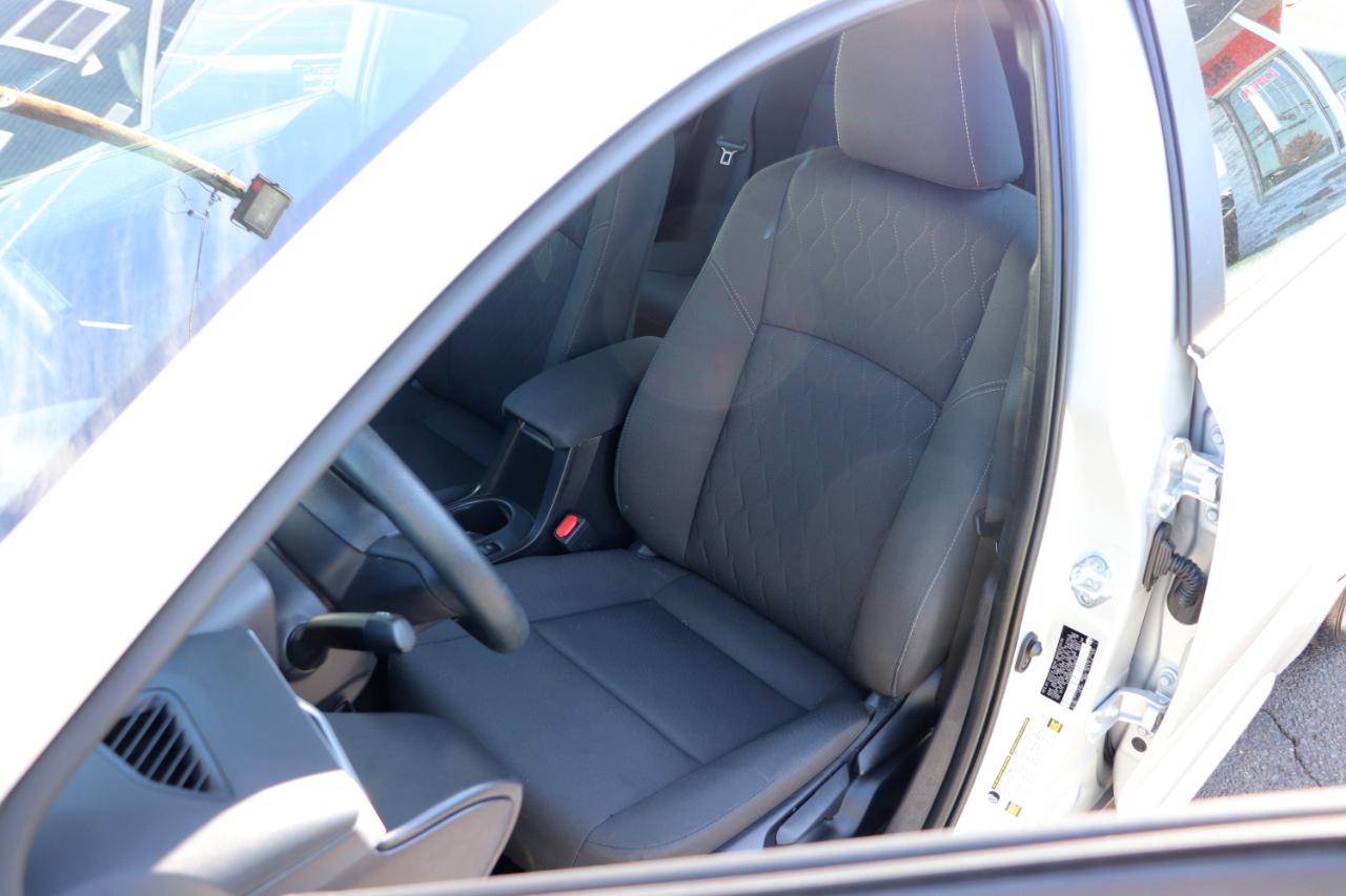 Toyota Corolla LE CVT (Natl) 2026