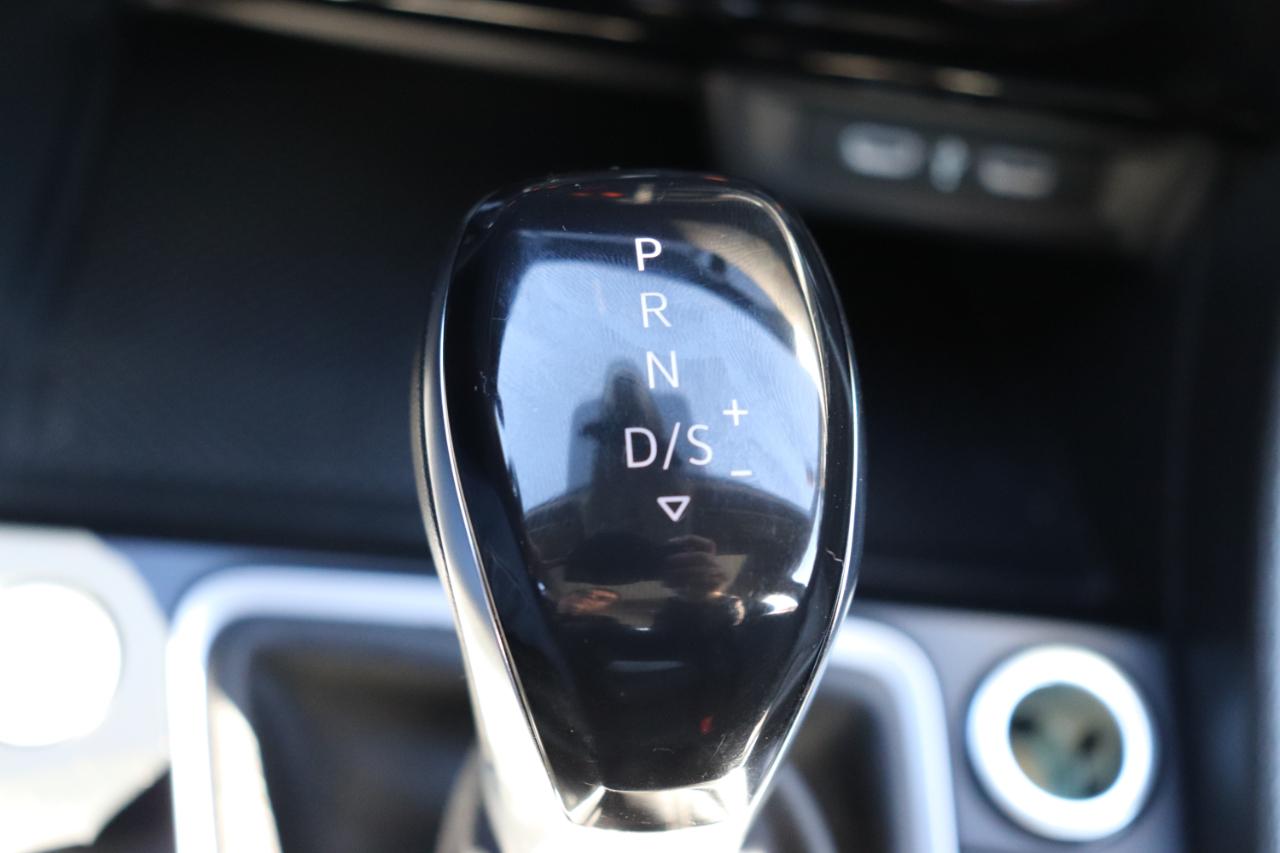Volkswagen Jetta SE Auto 2024