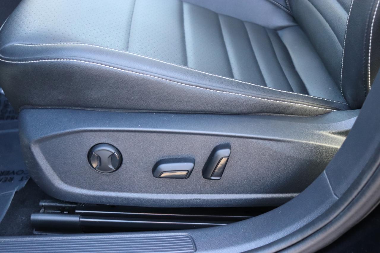Volkswagen Jetta SE Auto 2024
