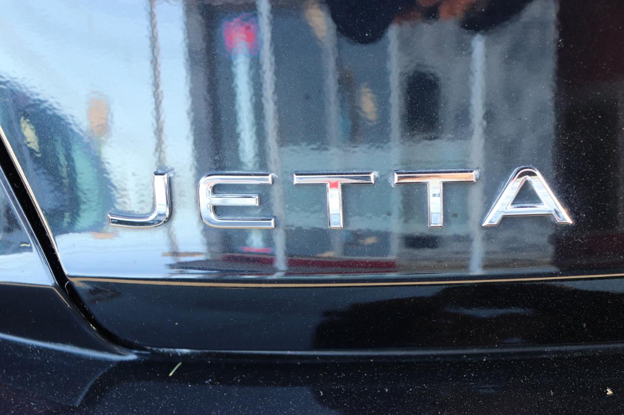 Volkswagen Jetta SE Auto 2024