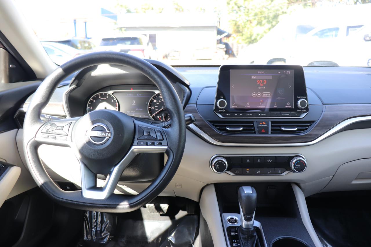 Nissan Altima SV FWD 2025