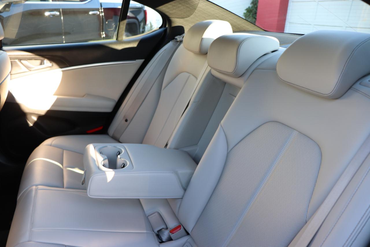 Genesis G70 2.5T AWD 2024