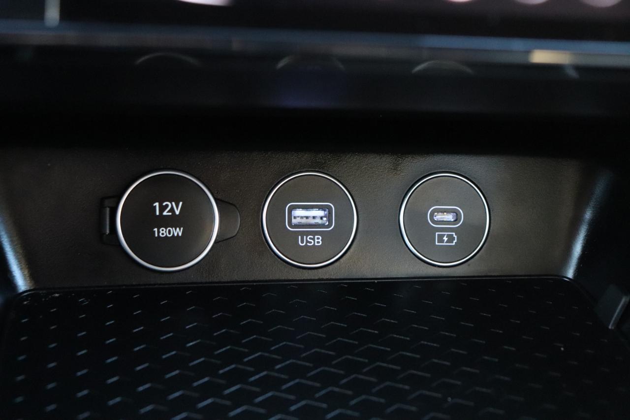 Genesis G70 2.5T AWD 2024