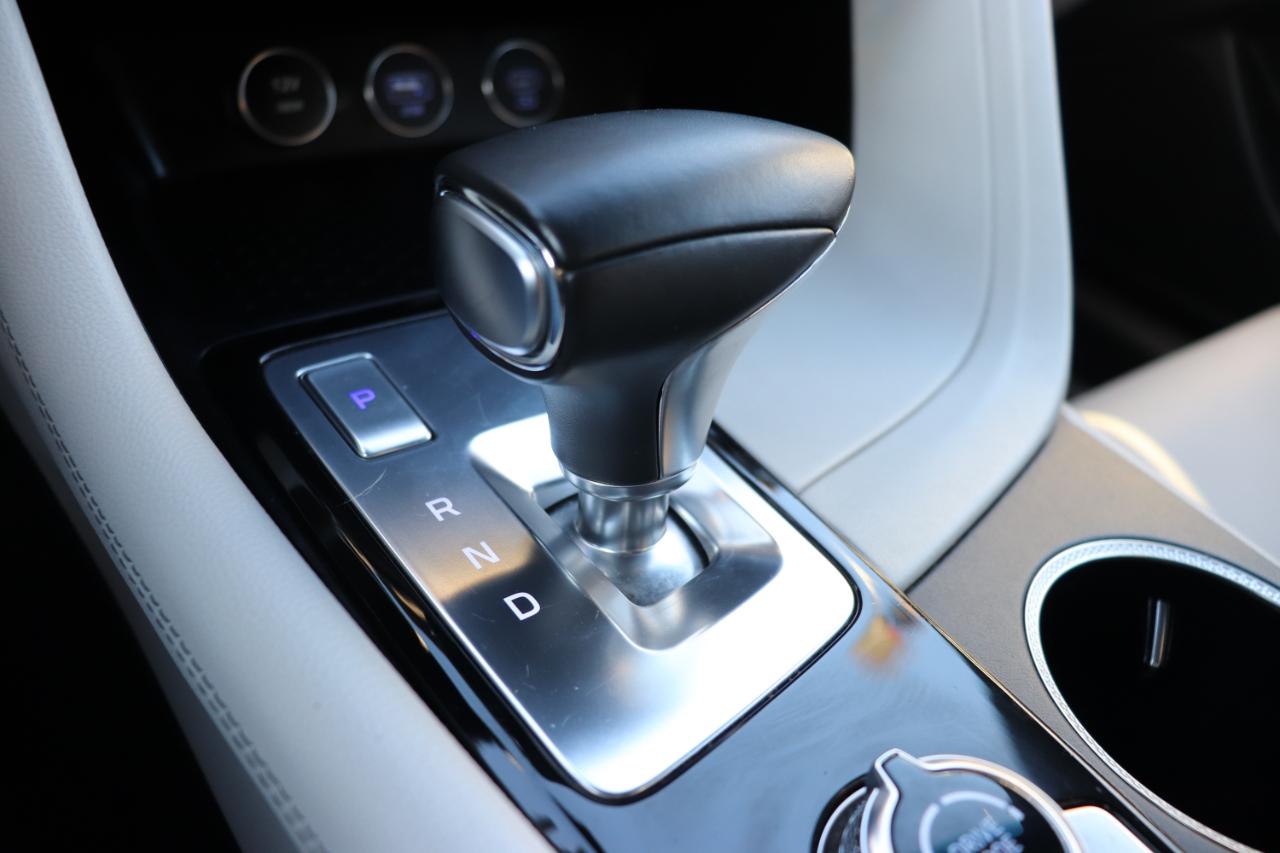 Genesis G70 2.5T AWD 2024