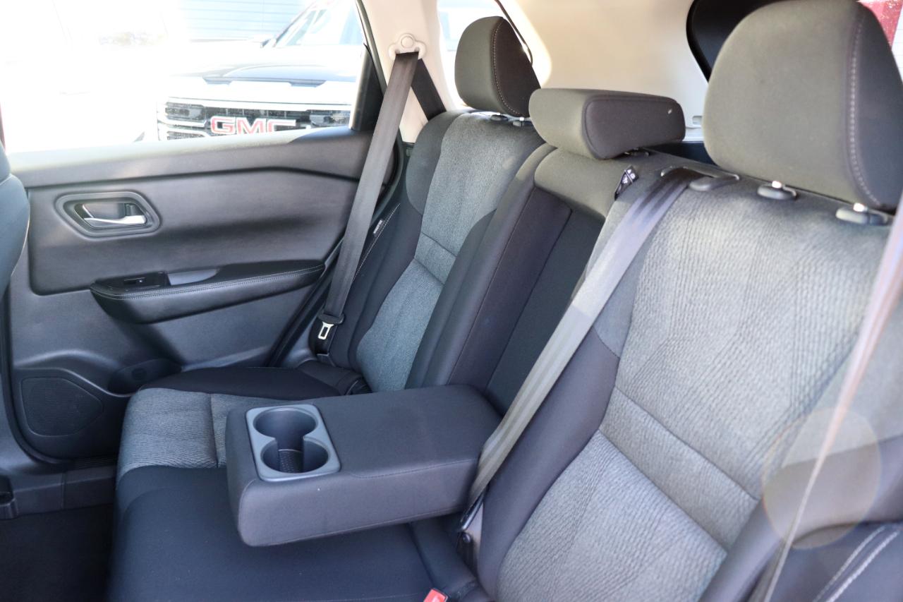 Nissan Rogue FWD SV 2025