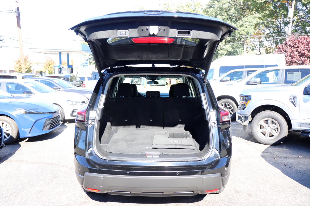 Nissan Rogue FWD SV 2025