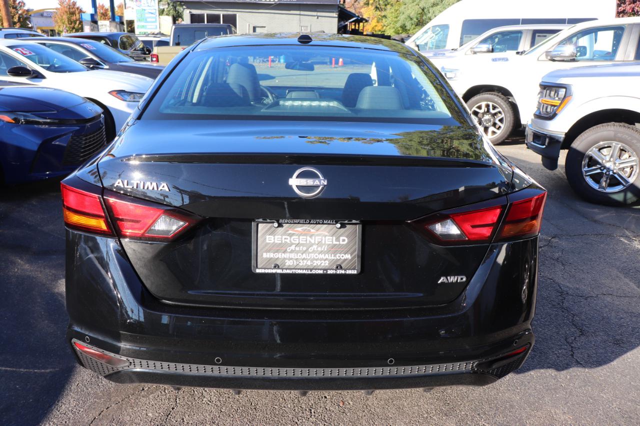 Nissan Altima SV AWD 2025