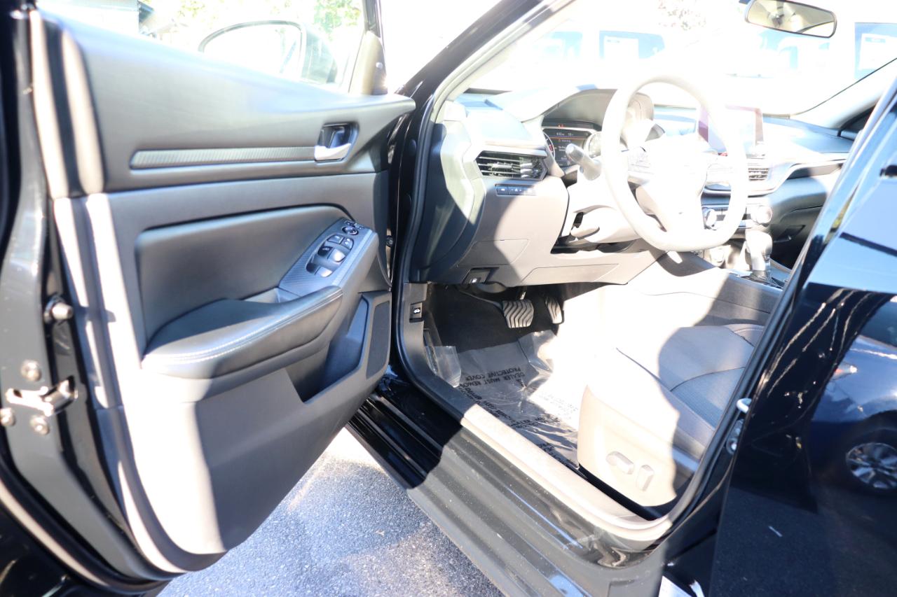 Nissan Altima SV AWD 2025