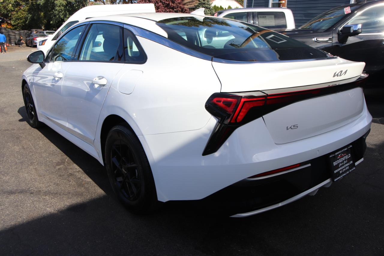 Kia K5 LXS Auto FWD 2026