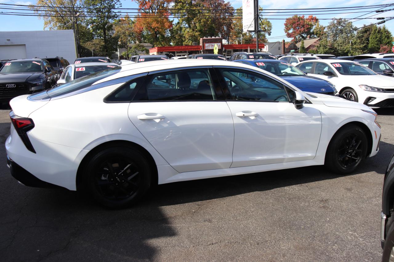 Kia K5 LXS Auto FWD 2026