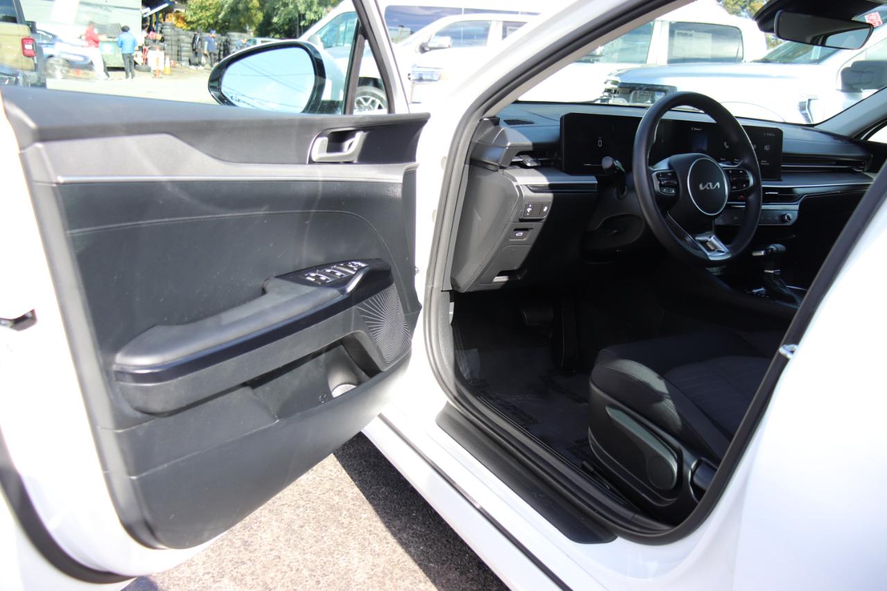 Kia K5 LXS Auto FWD 2026