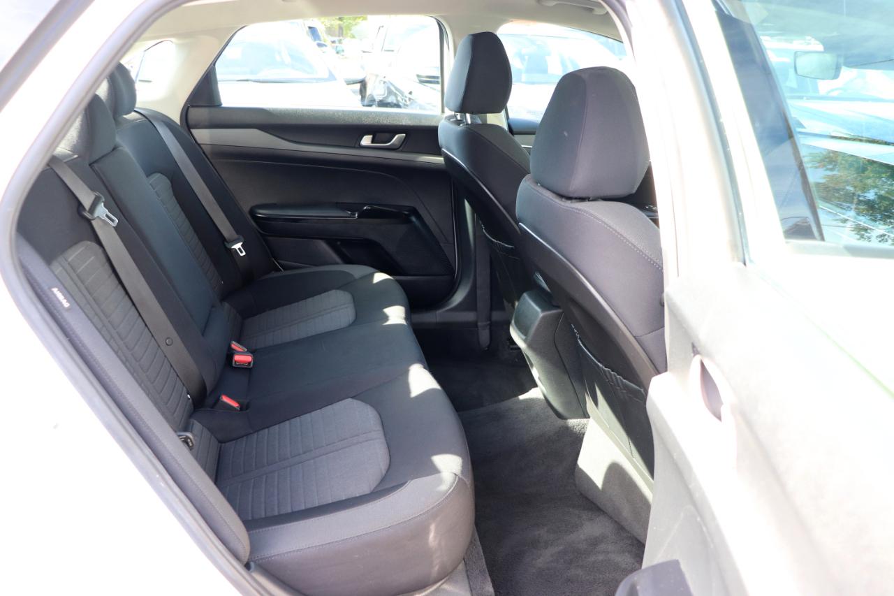 Kia K5 LXS Auto FWD 2026