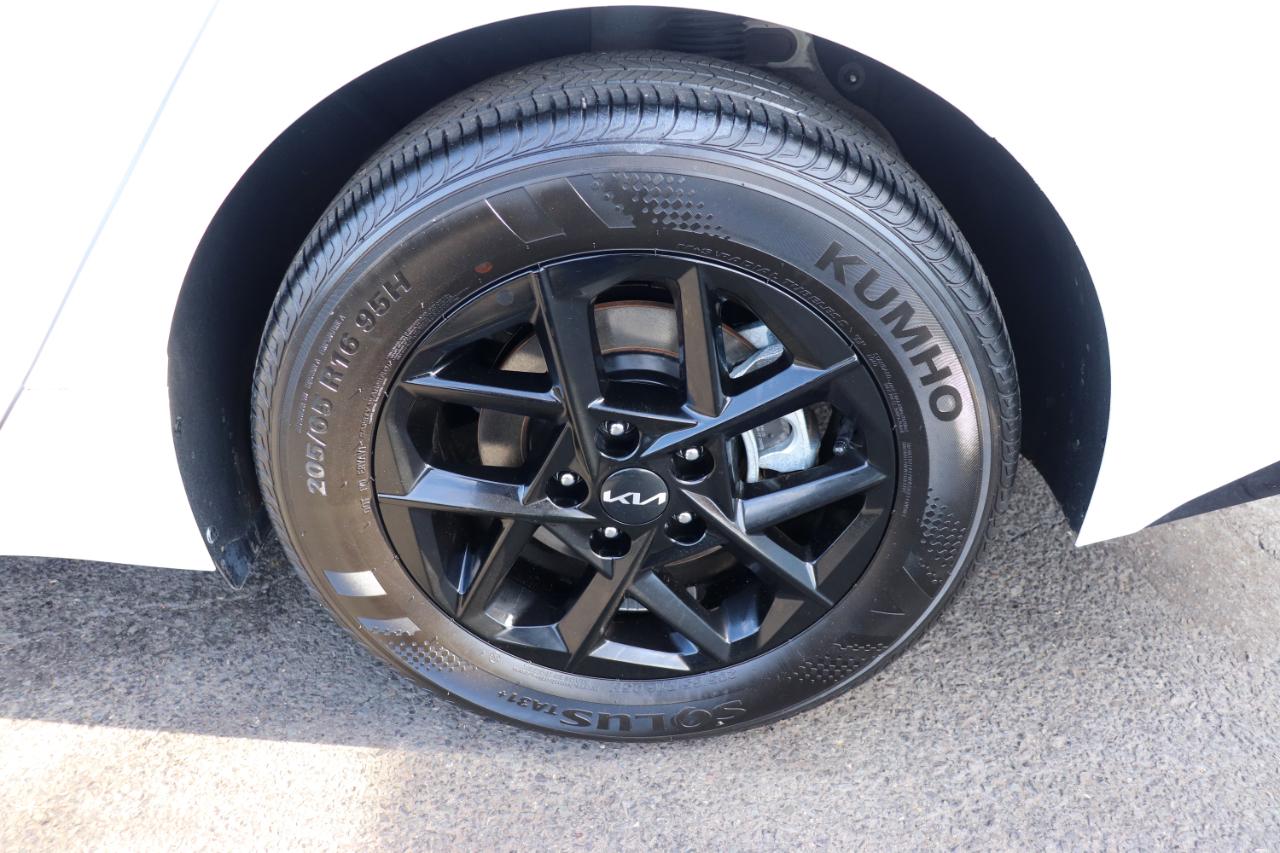 Kia K5 LXS Auto FWD 2026