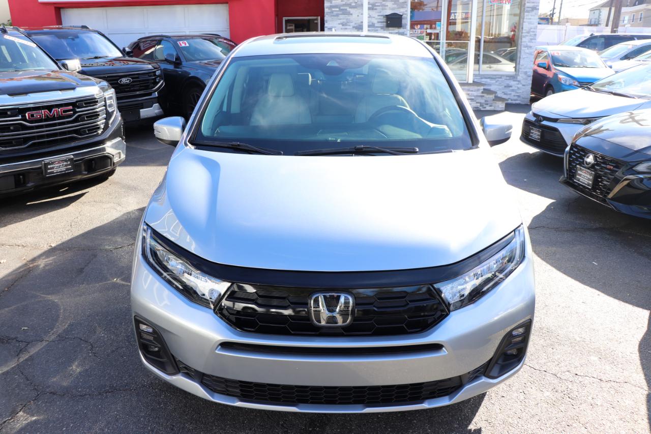 Honda Odyssey Touring Auto 2027