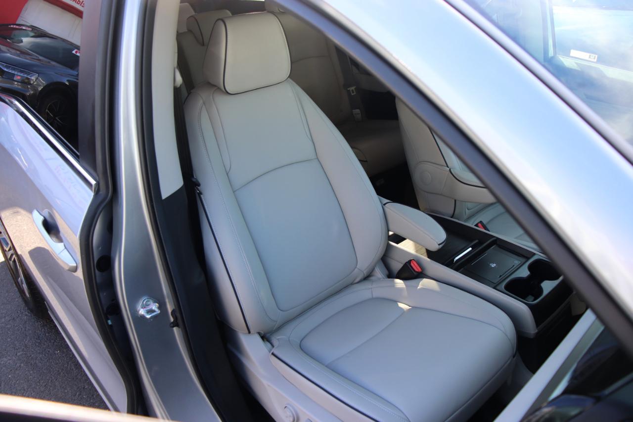 Honda Odyssey Touring Auto 2027