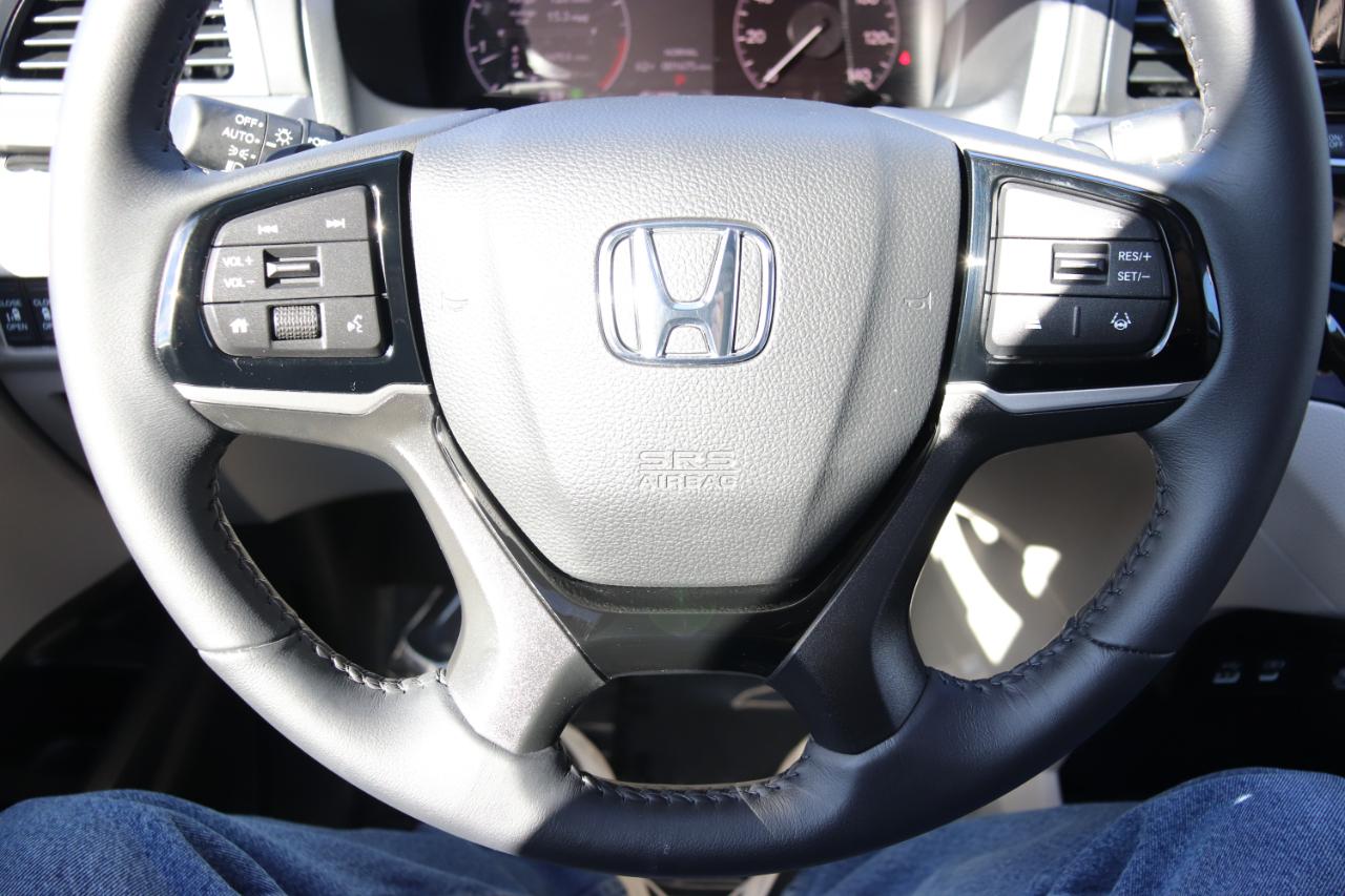 Honda Odyssey Touring Auto 2027