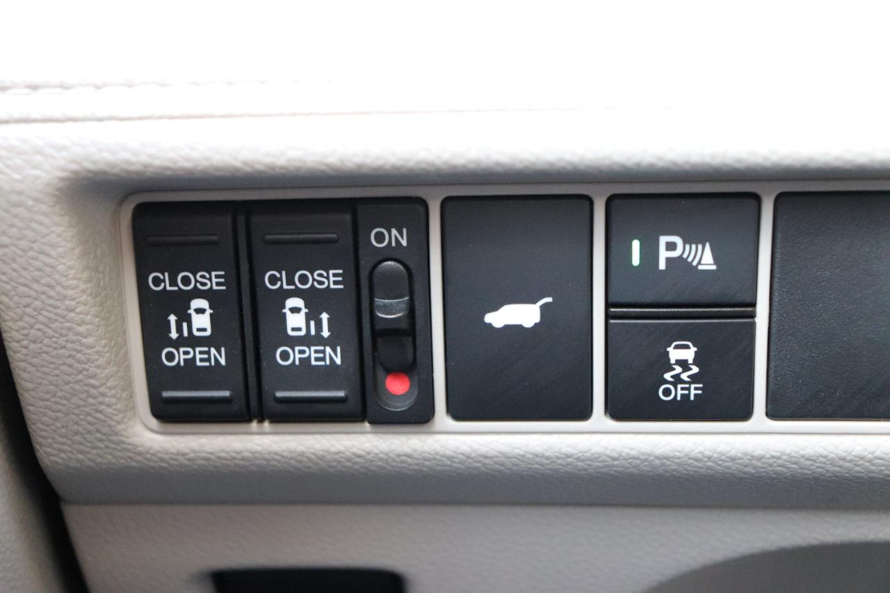 Honda Odyssey Touring Auto 2027