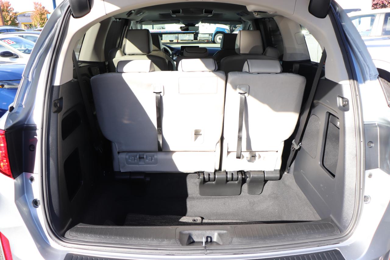 Honda Odyssey Touring Auto 2027
