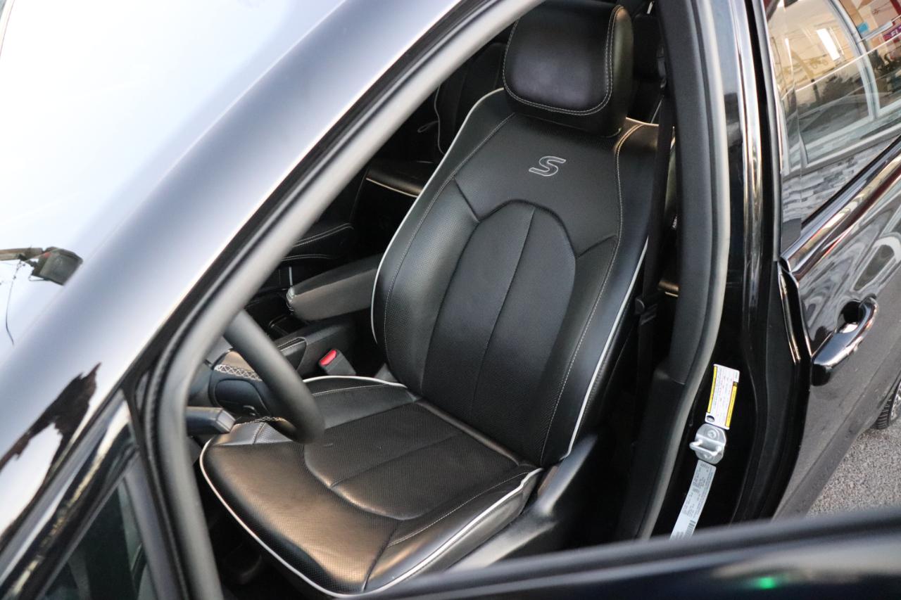 Chrysler Pacifica Limited FWD 2025