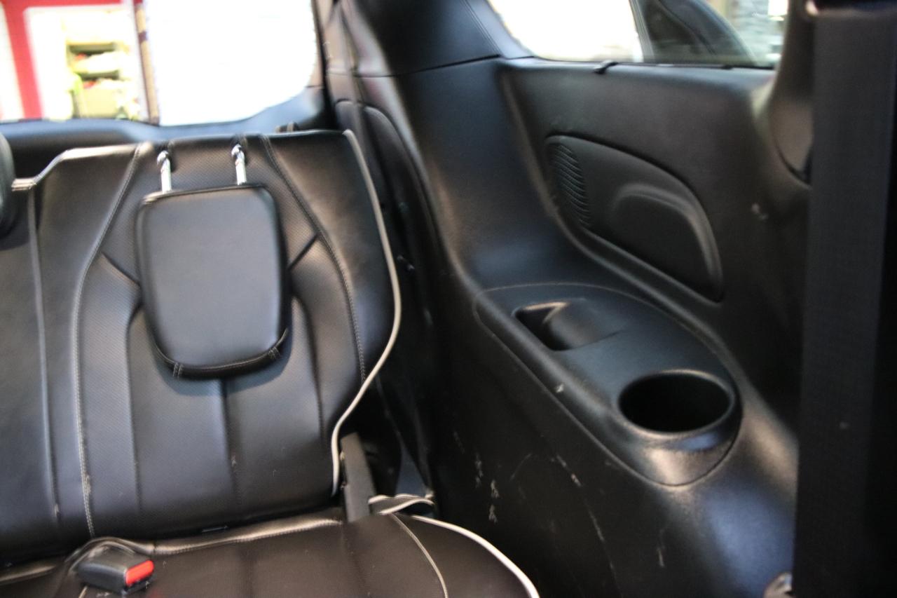 Chrysler Pacifica Limited FWD 2025