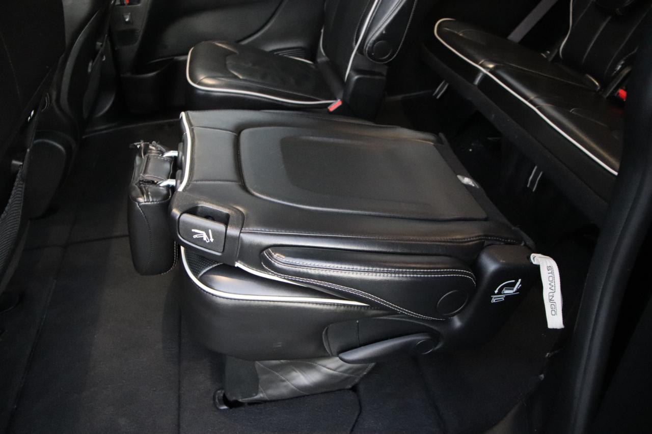 Chrysler Pacifica Limited FWD 2025