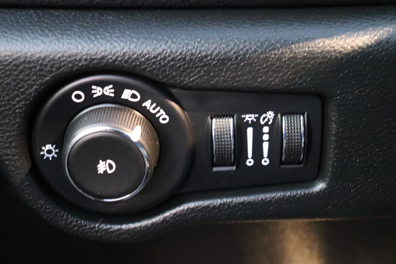 Chrysler Pacifica Limited FWD 2025