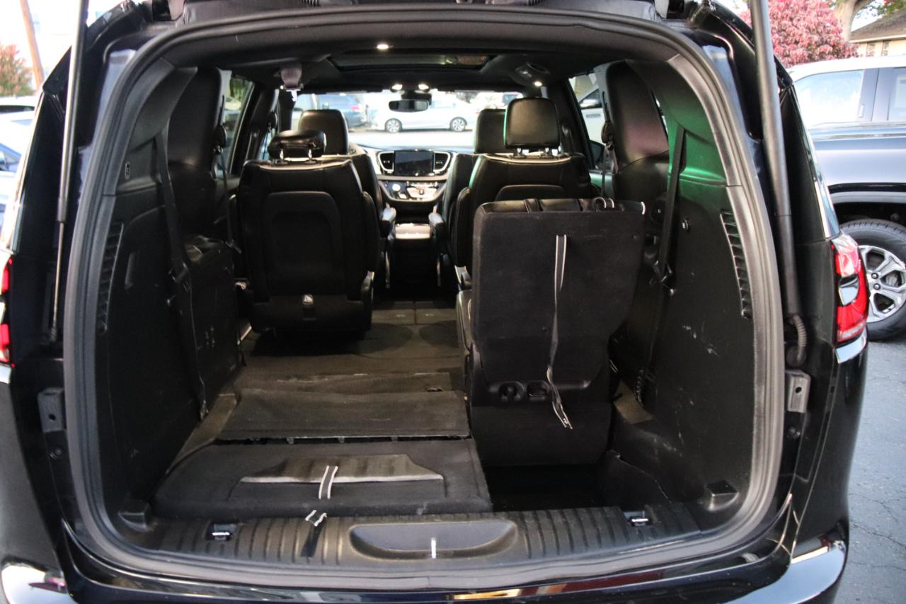 Chrysler Pacifica Limited FWD 2025